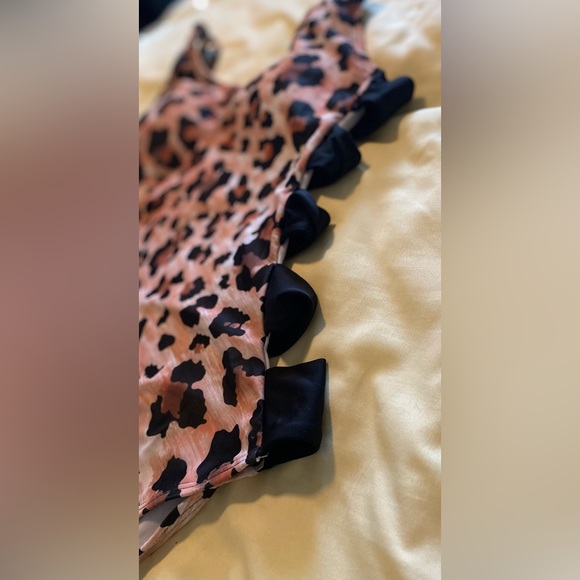 NEW SHEIN leopard print one piece 🩱 bathing suit PLUS size 1x - Picture 2 of 3
